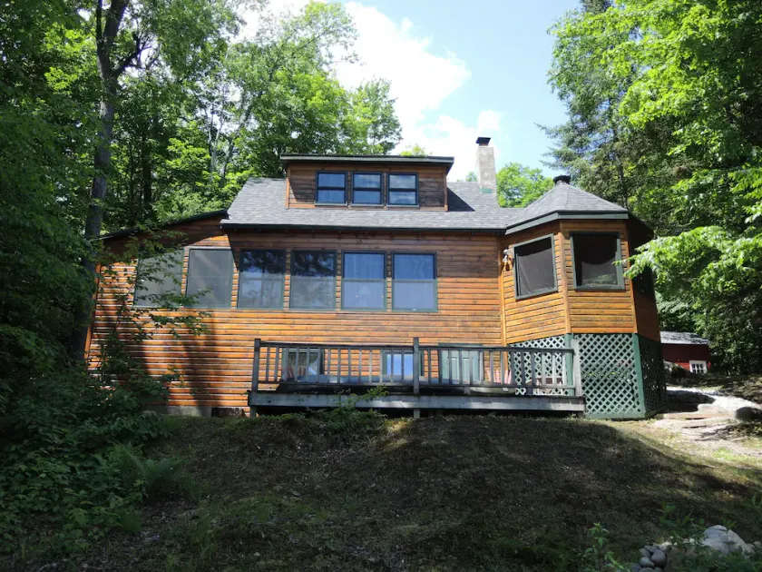 Beautiful cabin on inlet to Cranberry Lake in the peaceful Adirondack mountains. - Image 1