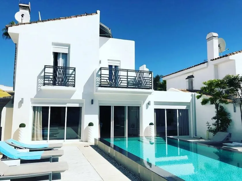 Villa Luxe, Puerto Banus, Marbella. - Image 1