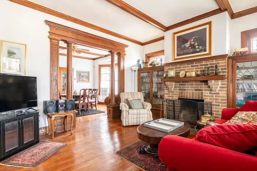 Cozy Cape Cod Bungalow King Queen WD Full Kitchen Wifi Desk - Image 1