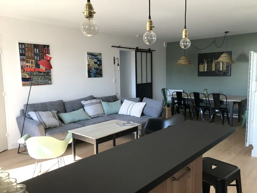 NEW !! Full sea view. Charming apartment 3 bedrooms private parking - Image 1