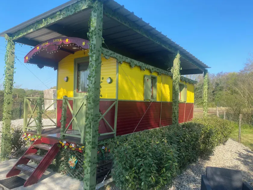 Fully equipped caravan for lovers of peace - Image 1