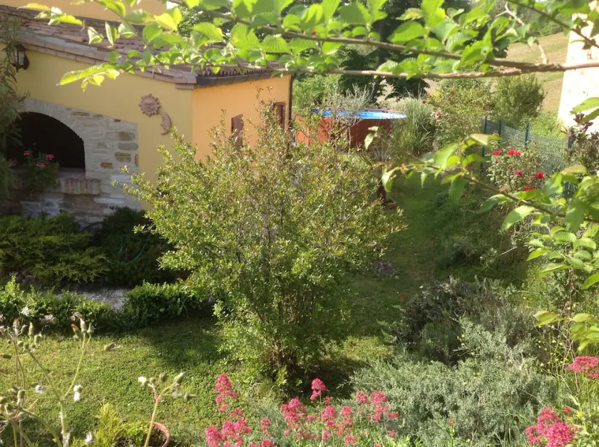 Country Cottage / Gite - Pergola - Image 1