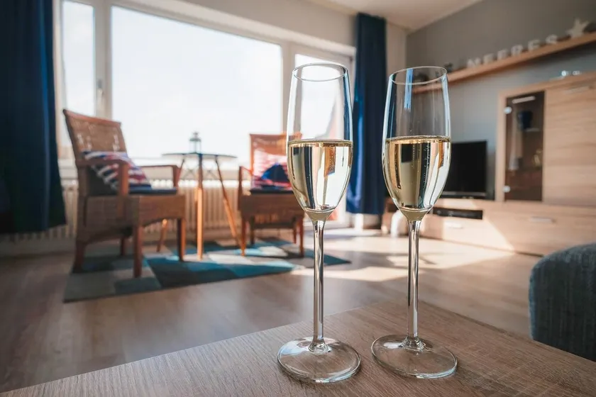 Appartement lumineux, spacieux et entièrement rénové pour 4 personnes, proche du centre - Image 1