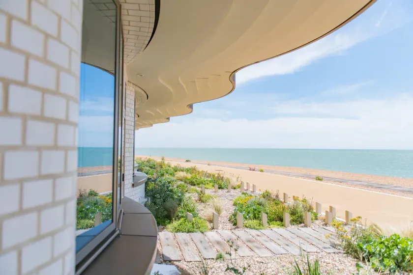 The View at Shoreline -  a holiday let by Bloom Stays that sleeps 4 guests  in 2 bedrooms - Image 1