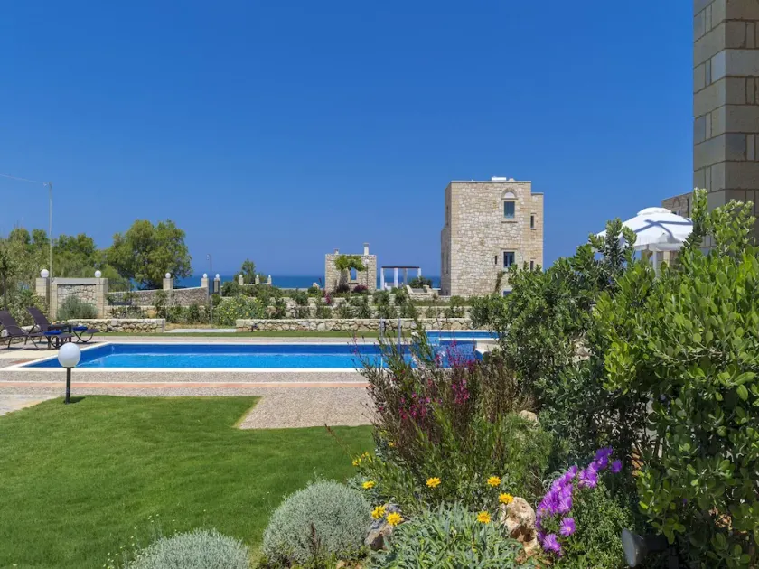 Azure Villa in Platanias - Image 1