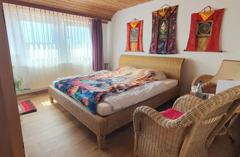 Seminarhaus Arya Maitreya - Image 1