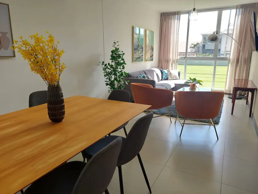 Great 3 BD Apt in the BEST location in San José, Rohrmoser - Image 1