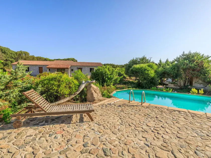Beautiful  villa for 4 people with pool, terrace and pets allowed - Image 1