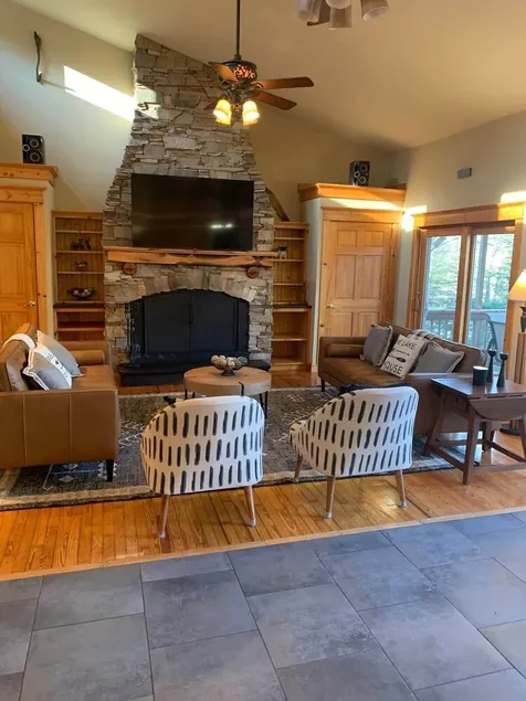 Private Lakefront with Dock! - Image 1