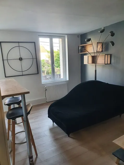 APARTMENT NEAR THE MARNE - Image 1