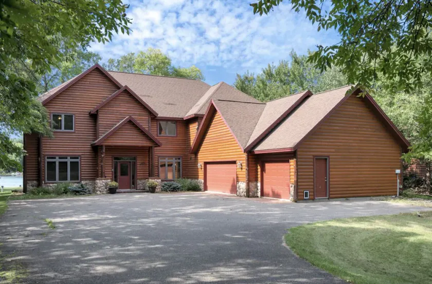 Wonderful Retreat - Enjoy holiday gatherings in this large, cozy cabin  - Image 1