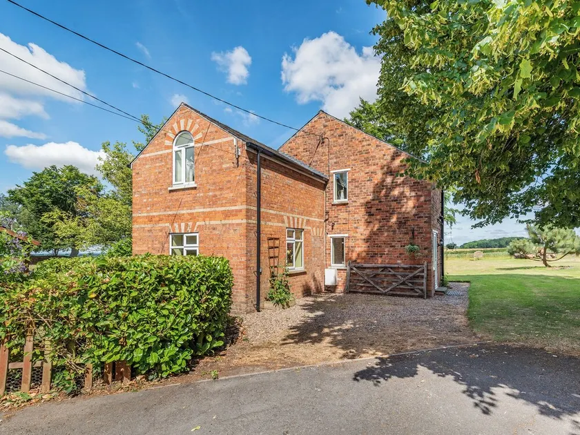 Edlington Hall Cottage - Image 1