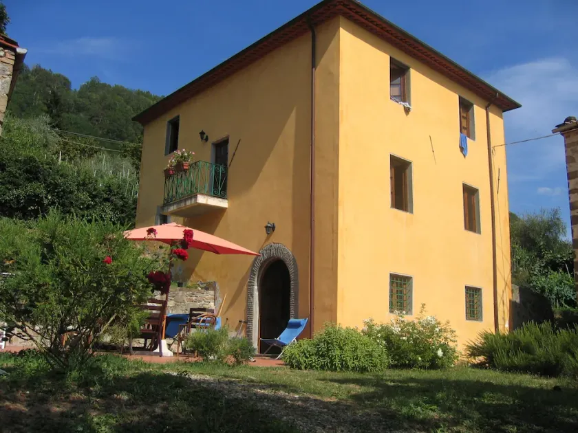La Veduta Sleeps 8 with Garden - Image 1