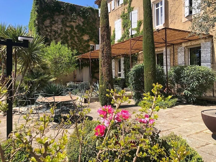 Mas Provençal with swimming pool 15' from Avignon - Image 1