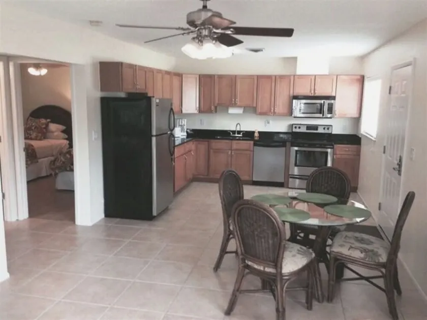 Areas Best Value - Private - Near all attractions- Secure and Immaculately Clean - Image 1
