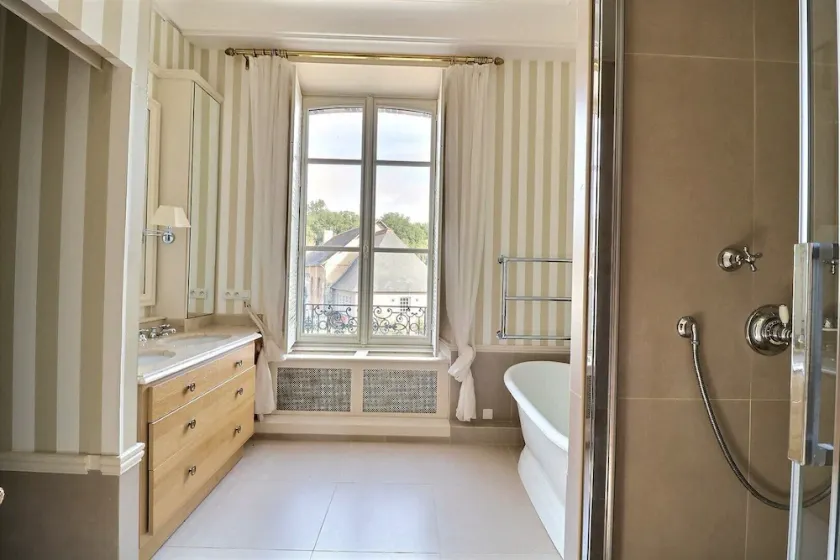 Matrimoniale-Lusso-Bagno in camera-Balcone-Suite Aimée Dalton - Image 1