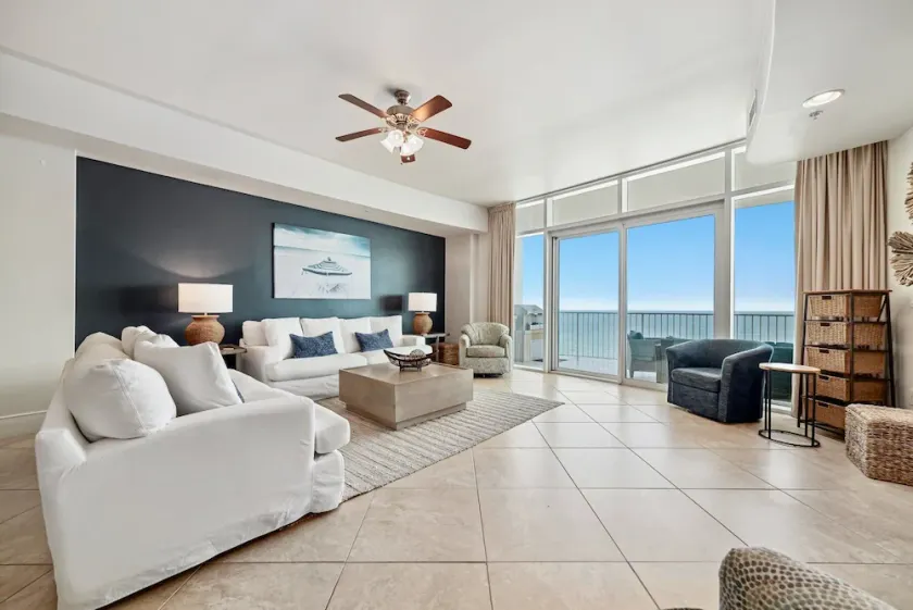 Turquoise Place 809D - Image 1
