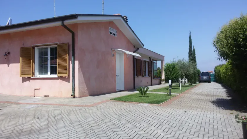 Lido Di Camaiore Villa Garden 3 Kilometers From the Sea - Image 1