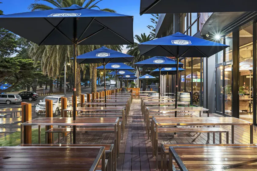 North Pier Hotel - Image 1