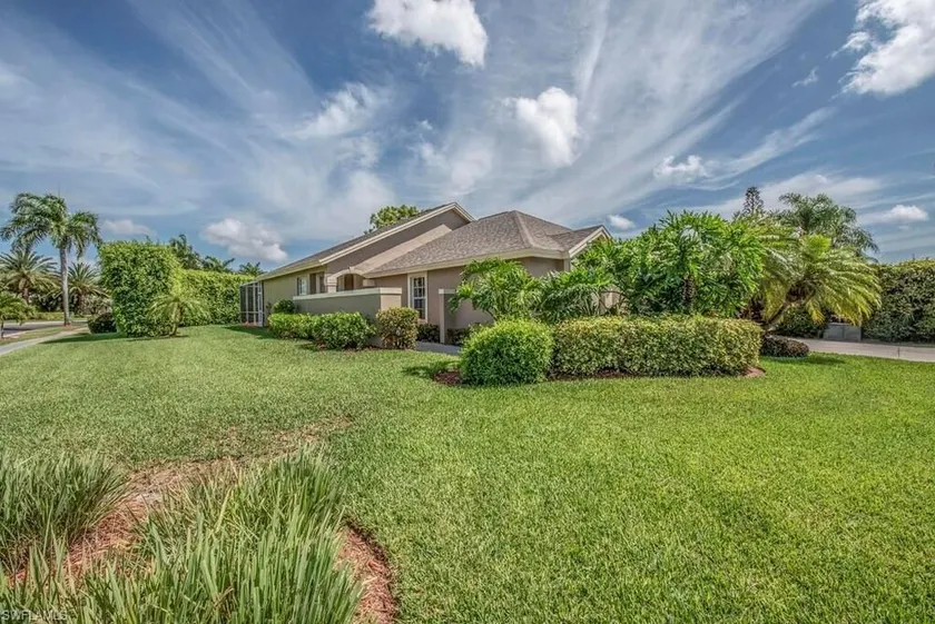 Charming 3/2 Home in gated community of Briarwood with large private pool - Image 1