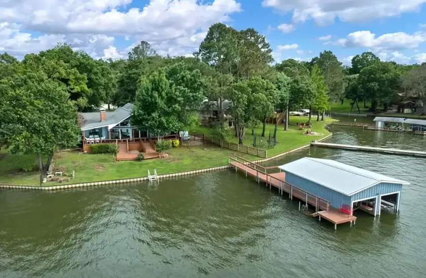Newly Remodeled - Dream Lake Home on Cedar Creek Reservoir 60 mins from Dallas! - Image 1