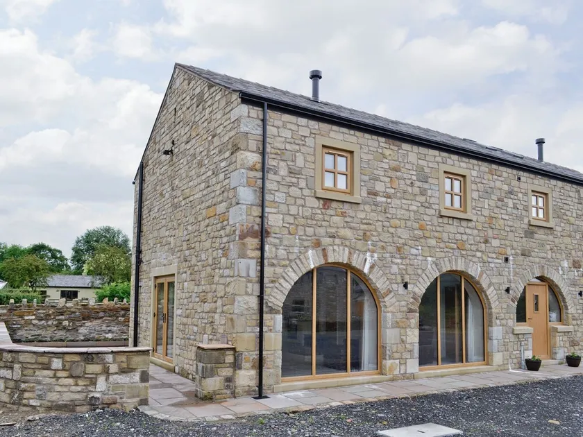 3 bedroom accommodation in Pendleton, near Clitheroe - Image 1
