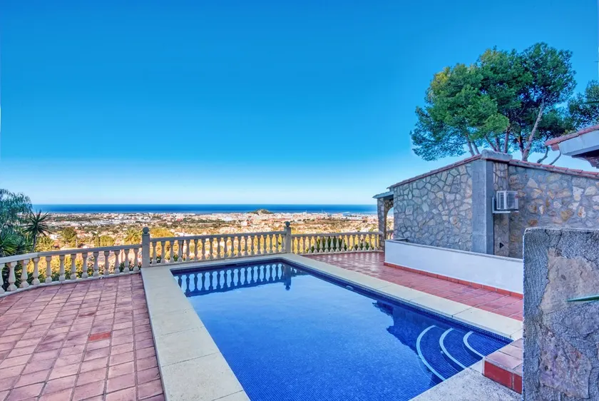 Villa 'Isabella' with Private Pool, Wi-Fi and Air Conditioning - Image 1