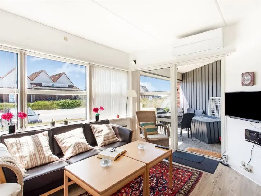 Apartment Milly - 100m from the sea by Interhome - Image 1