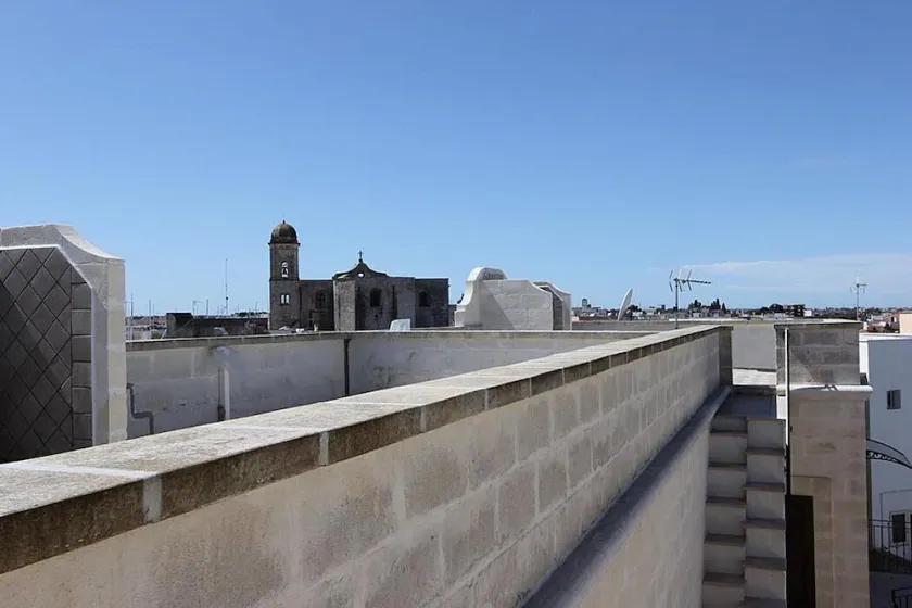 Borgo Salino C: un apartamento de tres pisos característico y acogedor en el estilo característico de la campiña de Apulia. - Image 1