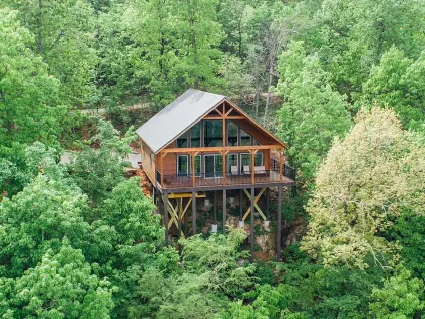 The Wanderlust Cabin - Image 1