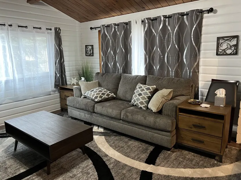 Cozy Cabin - Image 1