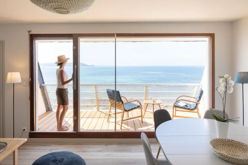 Exceptional villa overlooking the sea: 180° view of the islands - Image 1