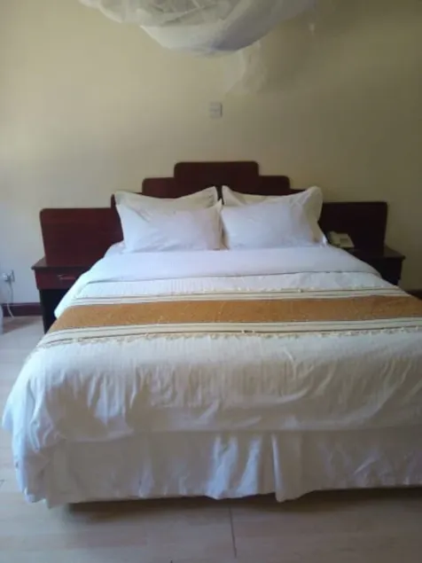 County Inn Hotel - Image 1