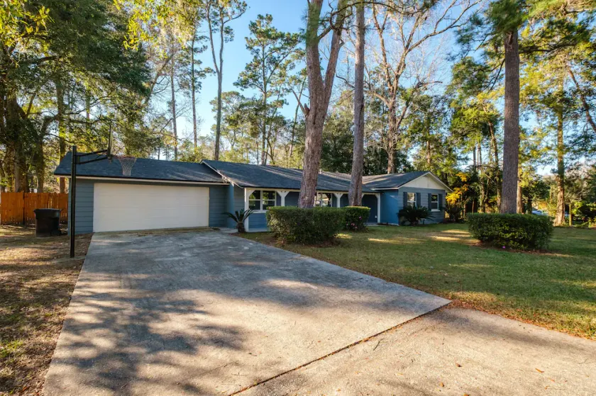 Spacious luxury Family Home near UF & Santa Fe - Image 1
