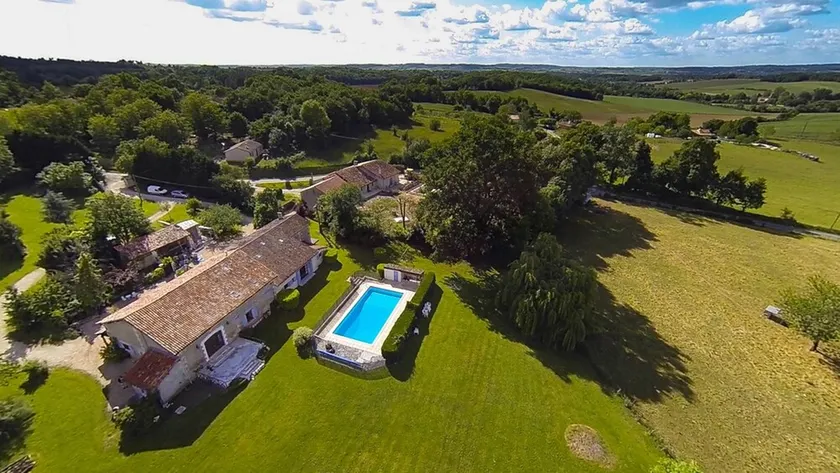 Gorgeous 16th Century Farmhouse - private swimming pool - stunning views - Image 1