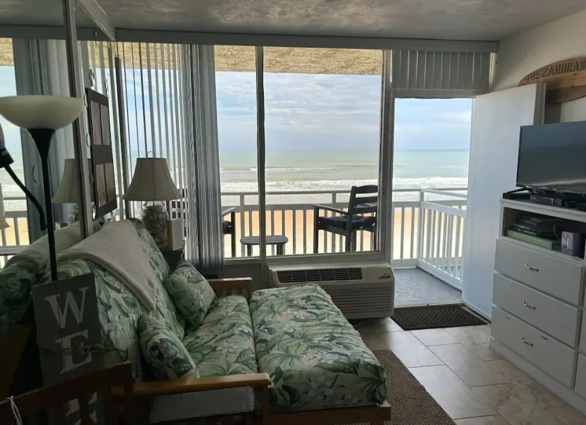 Oceanfront Studio - “also can’t get closer to the beach” View, comfy and clean!  - Image 1