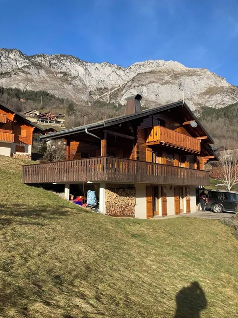 Stor Savoyard Chalet: Wonderful Base For vintersport og Sommer Aktiviteter - Image 1