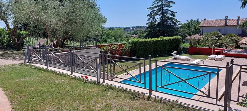 LAST MINUTE Poolvilla - Image 1