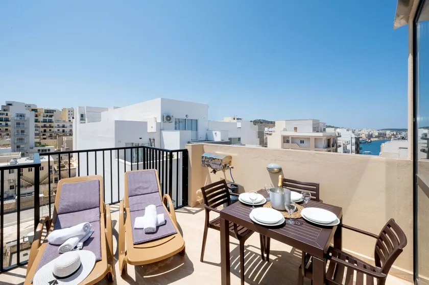 Sea Bliss penthouse with 2 terraces enjoying side Sea views by Getawaysmalta - Image 1
