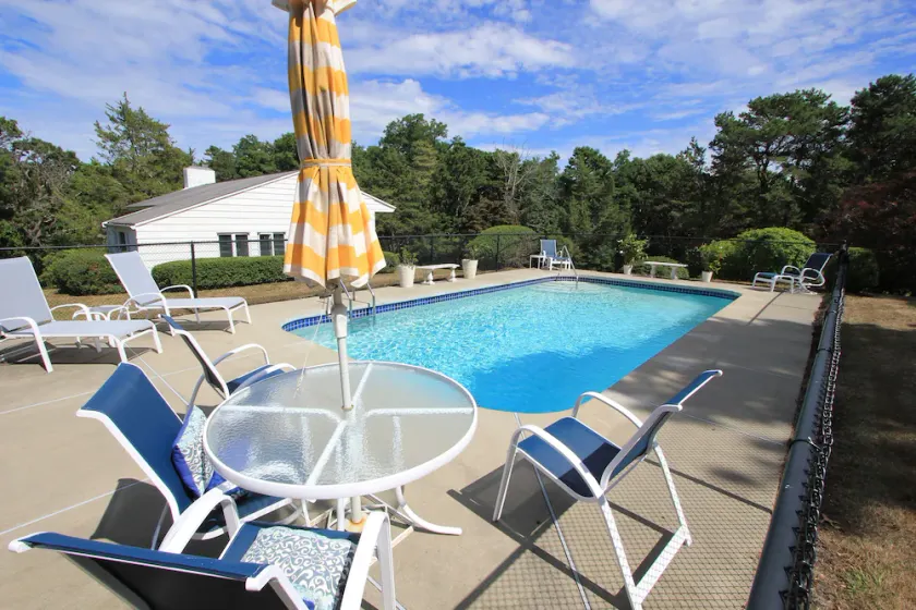 86 Spring Hill - Private Pool, pet-friendly! - Image 1