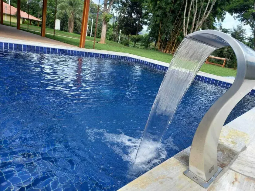 Country House with Pool and Party Room in Jundiaí - Image 1
