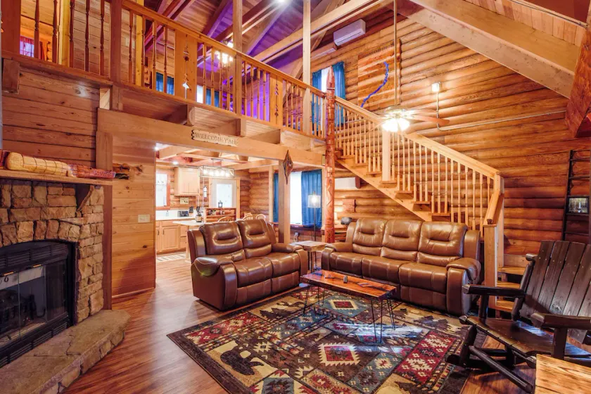 Beautiful log home less than a half mile from ichetucknee springs north entrance - Image 1