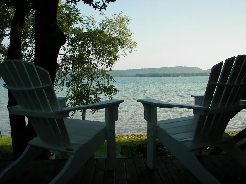 Waterfront Cottage and Guest House on Big Platte Lake Near Sleeping Bear Dunes! - Image 1