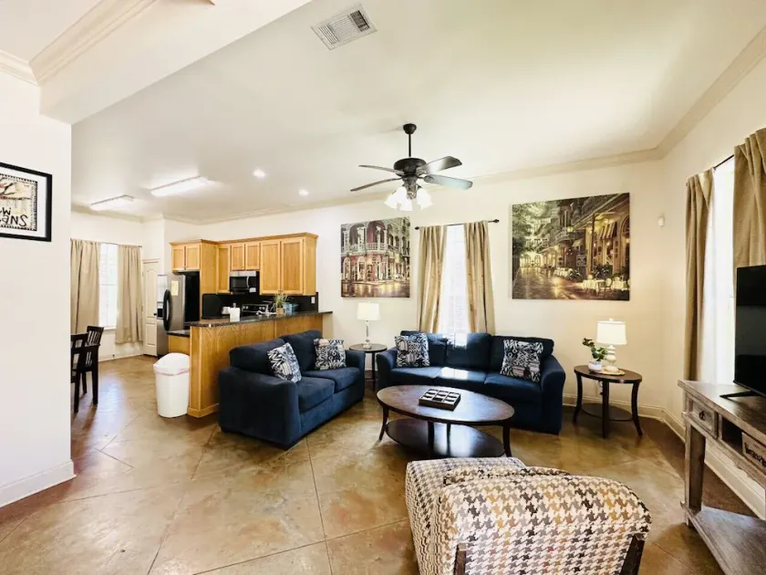Villa 3, spacious townhouse in Tickfaw, LA - Image 1