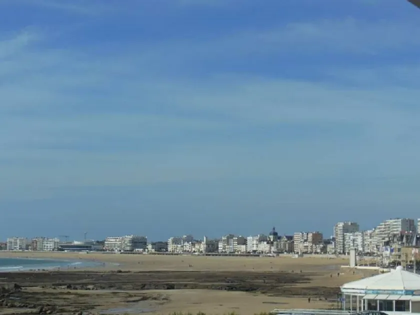 Appartement T2 face à la mer, 4 couchages, Les Sables d'Olonne - Proche plage et marché - FR-1-325-9 - Image 1