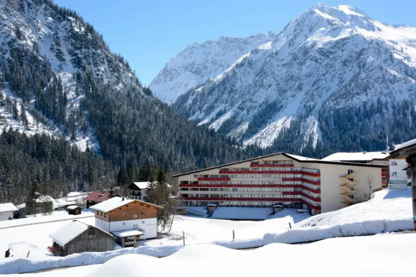 Aparthotel, Apartment 444, Mittelberg, Kleinwalsertal - Image 1