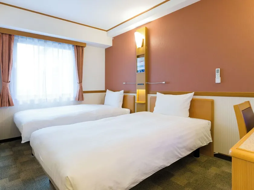 Toyoko Inn Shin-shirakawa Ekimae - Image 1