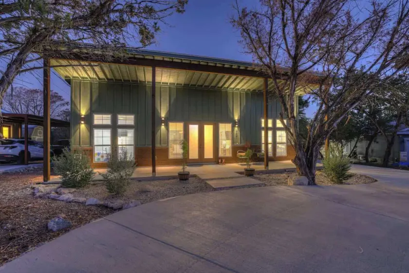 Serene Guadalupe River Getaway-River Access! - Image 1