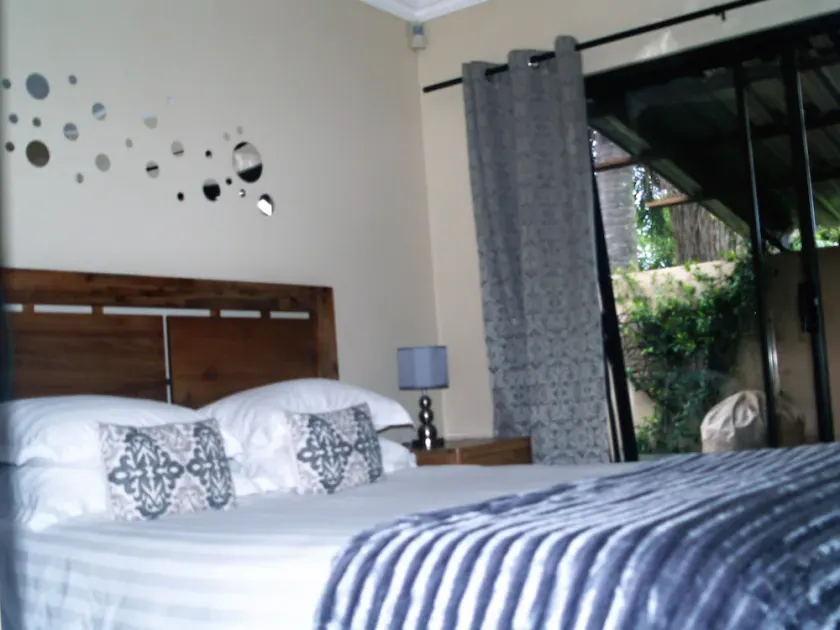 South2Sea Sea Self Catering Apartments - Image 1