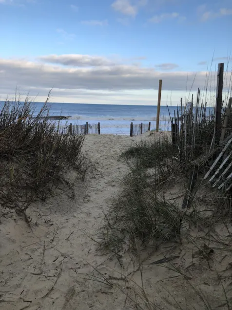 BlackBeard's Retreat - Historic and Pet Friendly cottage - Image 1